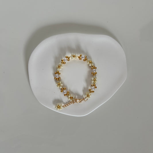 Buttermilk Lemon Pearl Armband