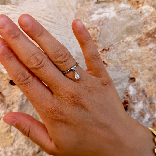 Elia Ring
